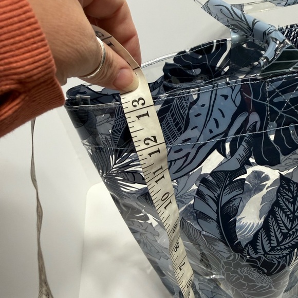 Pink Victoria's Secret Clear Floral Tote Bag, With Detachable Makeup Bag. Chic - Picture 7 of 10